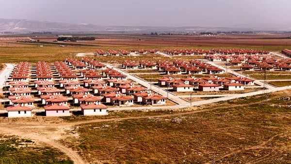 Bakan Kurum Açıkladı! Türkiye'nin İlk Kırsal Uydu Kenti Açıldı